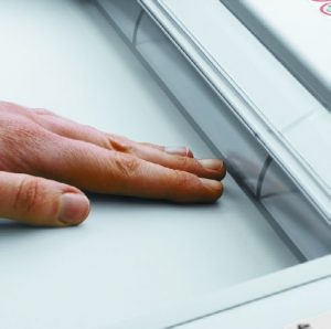 Mesin Penghancur Kertas Paper Shredder IDEAL 3804 safety flap